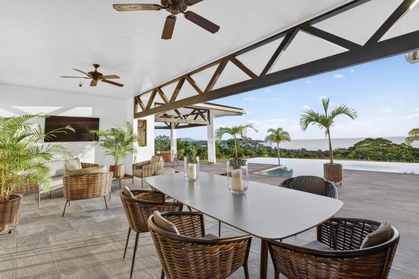 Casa con vista al mar en morrillo heights, veraguas