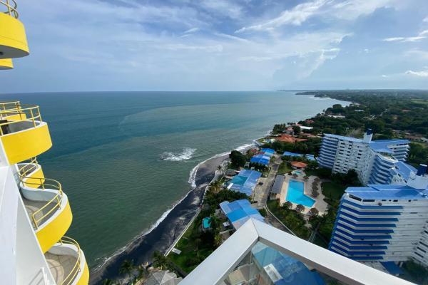 Apartamento con espectacular vista al mar en coronado