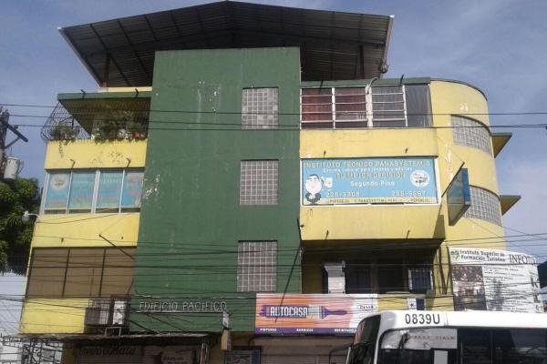 Calidonia edificio en venta