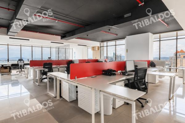 Furnished office for sale bicsa, 455 m² 8 parking