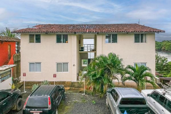 Edificio de apartamentos frente al mar generador de ingresos