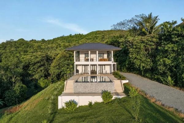 Turnkey ocean-view luxury villa in sea view hills