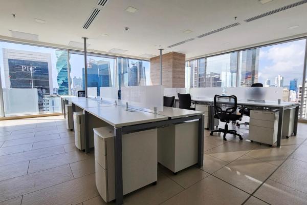 Oficina amoblada moderna en sortis - 285 m2