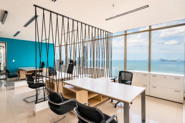 Office for sale in bicsa financial ave. balboa