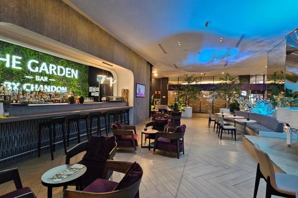 Oficina amoblada moderna en sortis - 285 m2
