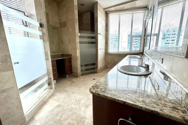 Penthouse for sale in paitilla, torre del parque building.