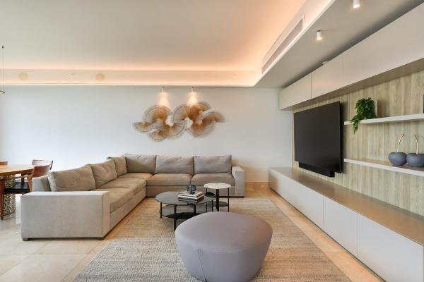 Exclusive condo for sale in santa maria