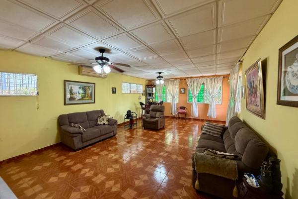 For sale house in el bosque