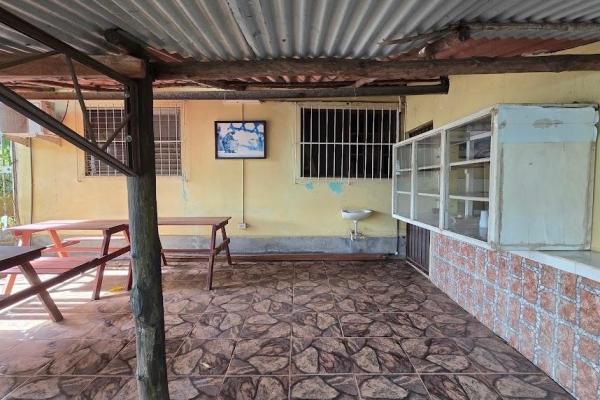 Spacious commercial property