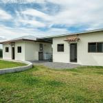 Alto boquete home with studio & fenced yard