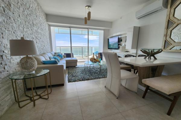 Sale of apartment in ocean wave, nueva gorgona.