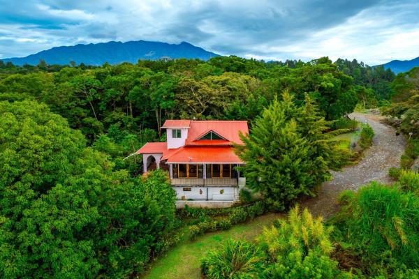 Impresionante oasis en volcancito boquete: casa mirador