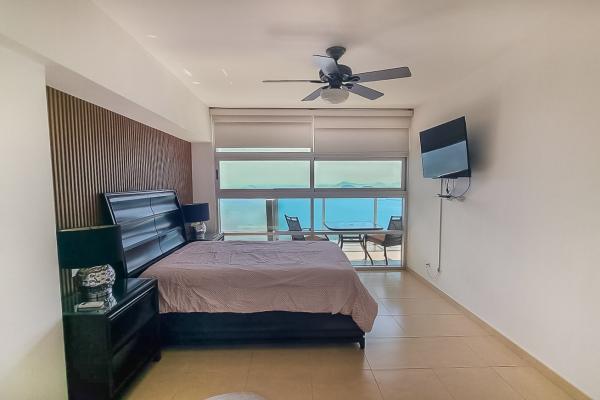 Venta de apartamento en ph waters on the bay, avenida balboa