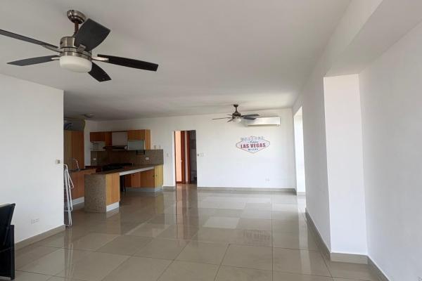 Venta de apartamento en ph bahia del golf, coco del mar