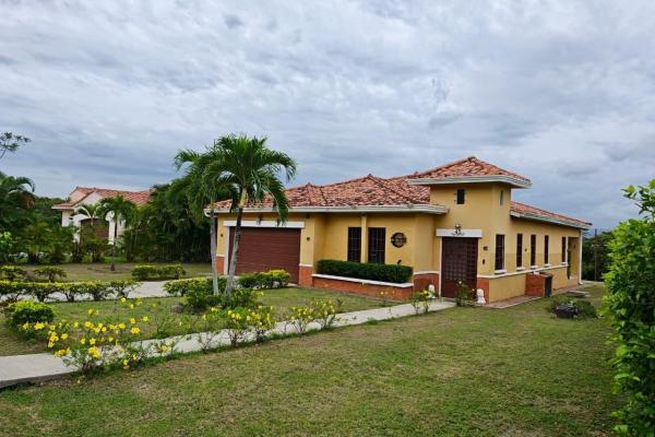 House in hacienda pacifica with 3 bedrooms