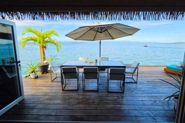 Coral bay bungalows - luxury overwater resort