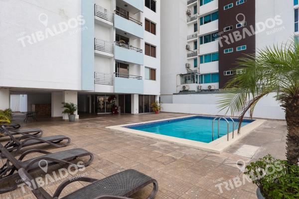 Venta de penthouse con vista al mar y la ciudad