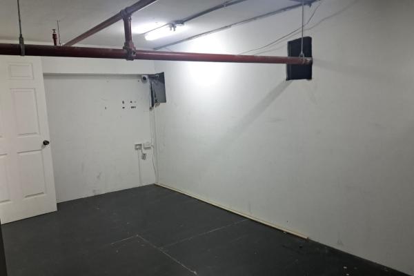 Venta de local comercial con mezzanine en los andes mall