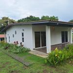 4 lodge apartments 5 minutes from the beach cabuya