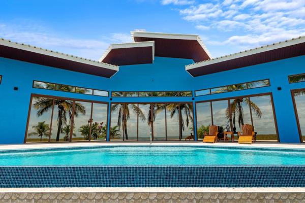 Unique beachfront home in playa la barqueta