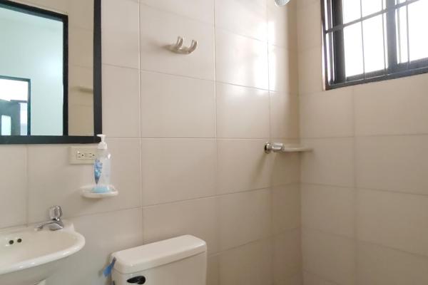 Vendo townhome en embassy club para inversionistas. generando renta.