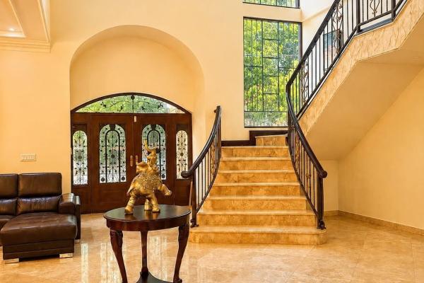 Casa en venta en la alameda con piscina y paneles