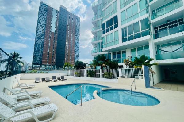 Alquiler de apartamento en ph the cosmopolitan, excelente para ejecutivos