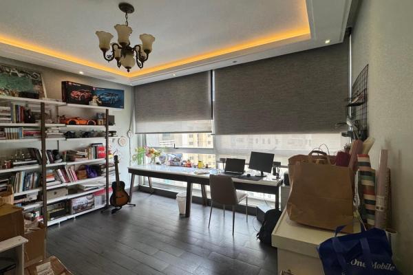 For sale - q tower