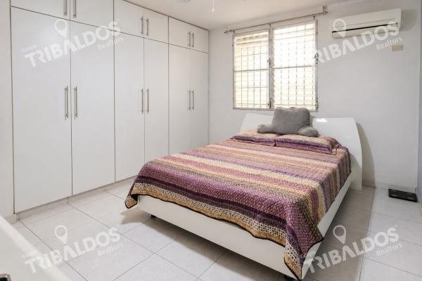 House for sale in brisas del golf