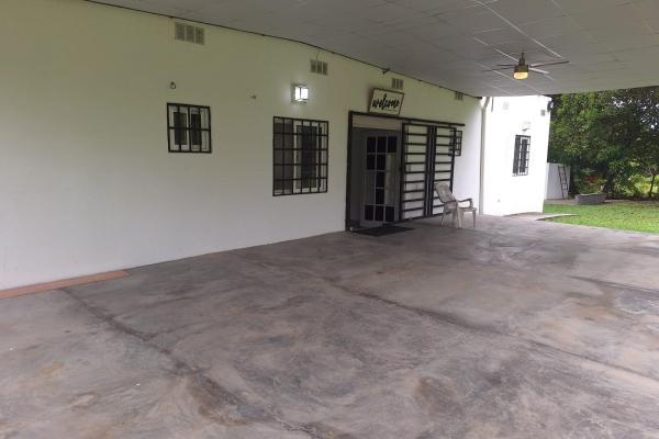 Casa con piscina y 1,8 hectáreas de terreno
