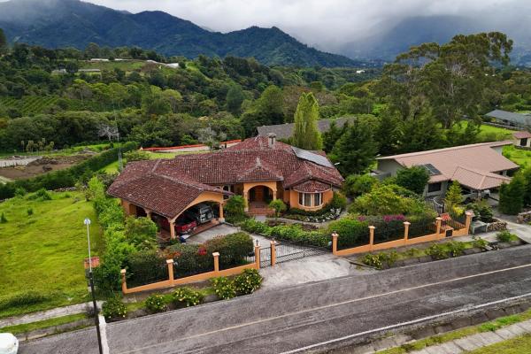 Casa en la ladera de boquete, panamá