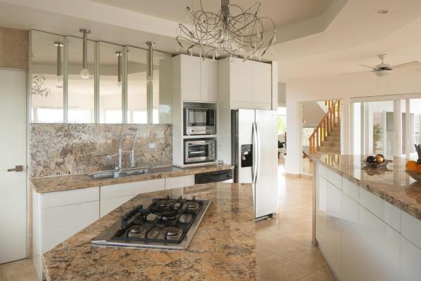 Beachfront 4-bedroom home with pool in boca chica