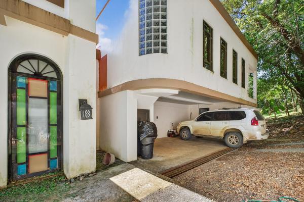 Casa frente al mar con piscina en mata oscura