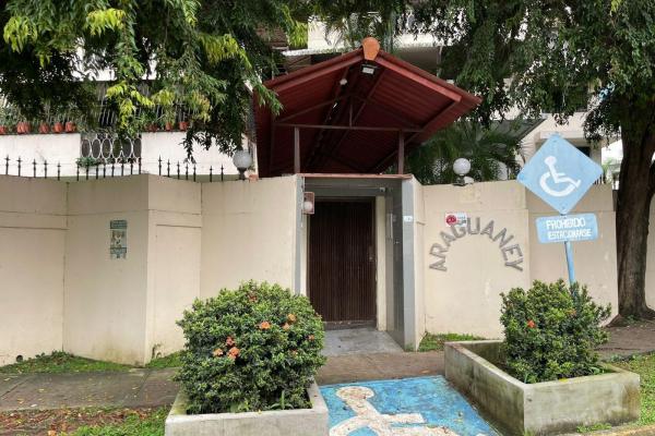 Se vende apartamento amueblado de 2 recamaras