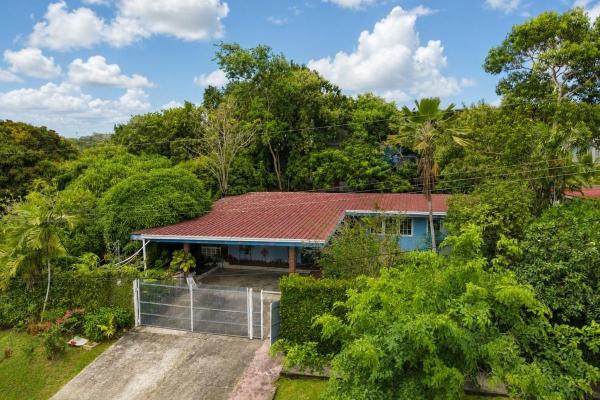 1,556 m² en las cumbres por solo $215,000