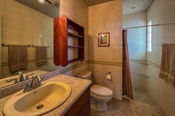 Condominio frente al mar en venta en playa la barqueta chiriquí panamá