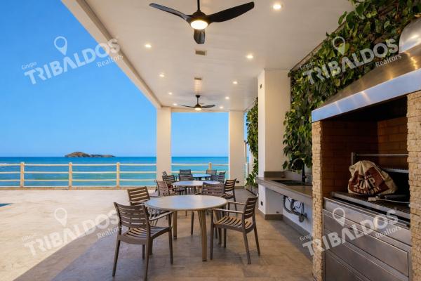 Apartamento frente al mar en venta , ph la ensenada farallón