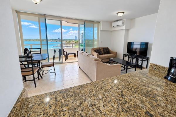 Apartamento frente al mar en venta en playa serena – nueva gorgona