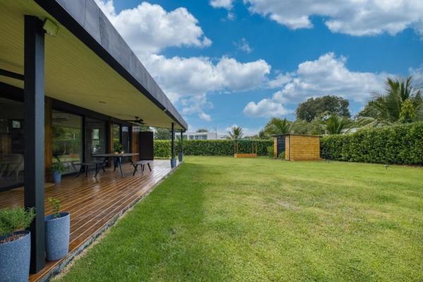 Encantadora casa costera en venta en coco beach, panamá