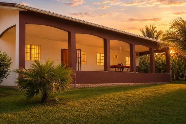 3-bedroom home & apartment near el estero beach
