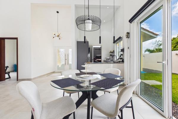 Beautiful modern 2 bdrm home with pool
