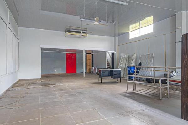 Mixed-use commercial property in san pablo viejo