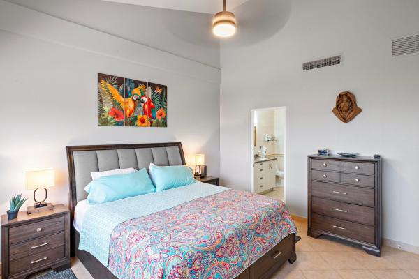 Apartamento de 3 rec. frente al mar en playa la barqueta panamá