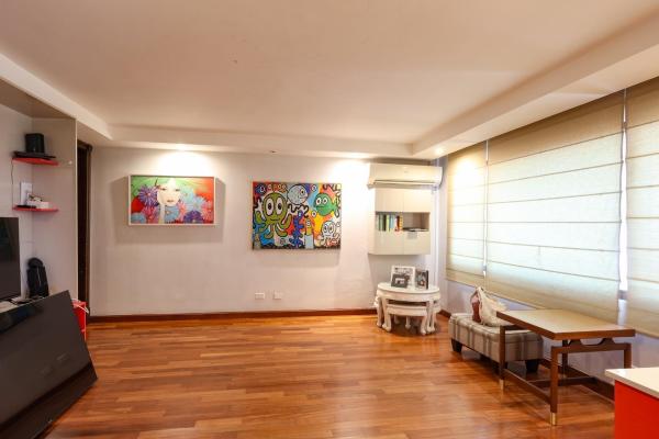 Sale of apartment in coco del mar, facing the sea, marina del rey