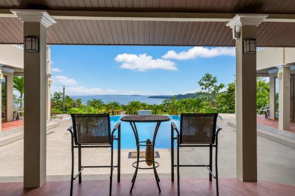Ocean view villa with 6 apartments and pool