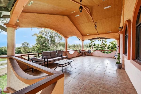 Casa en potrerillos village con apartamento tipo estudio