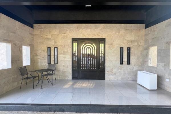 Modern villa, 3 independent guest house and views