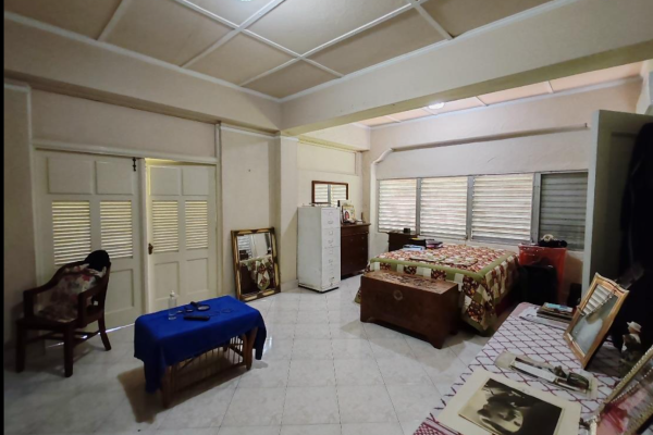 Sale of house in albrook