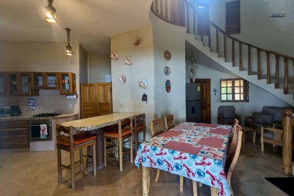 Venta de casa frente al mar en colon