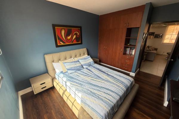 House for sale in villa valencia, south coast